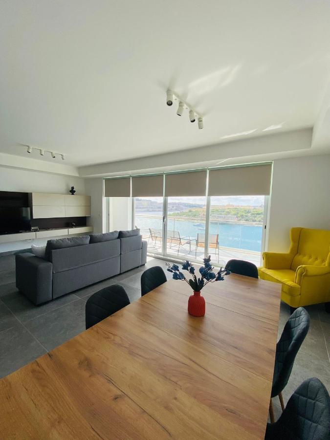 Sliema Seaview Apartment- Valletta Views - Apt 8, 49 Tigne Point Mansions Esterno foto