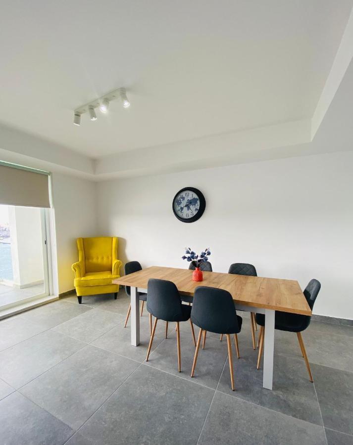 Sliema Seaview Apartment- Valletta Views - Apt 8, 49 Tigne Point Mansions Esterno foto