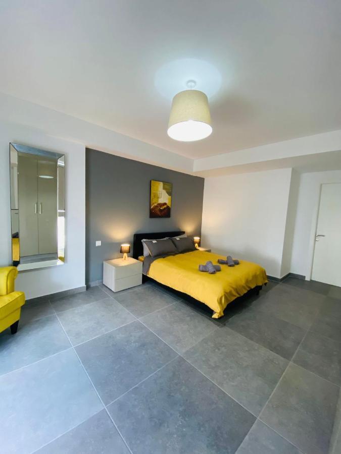 Sliema Seaview Apartment- Valletta Views - Apt 8, 49 Tigne Point Mansions Esterno foto