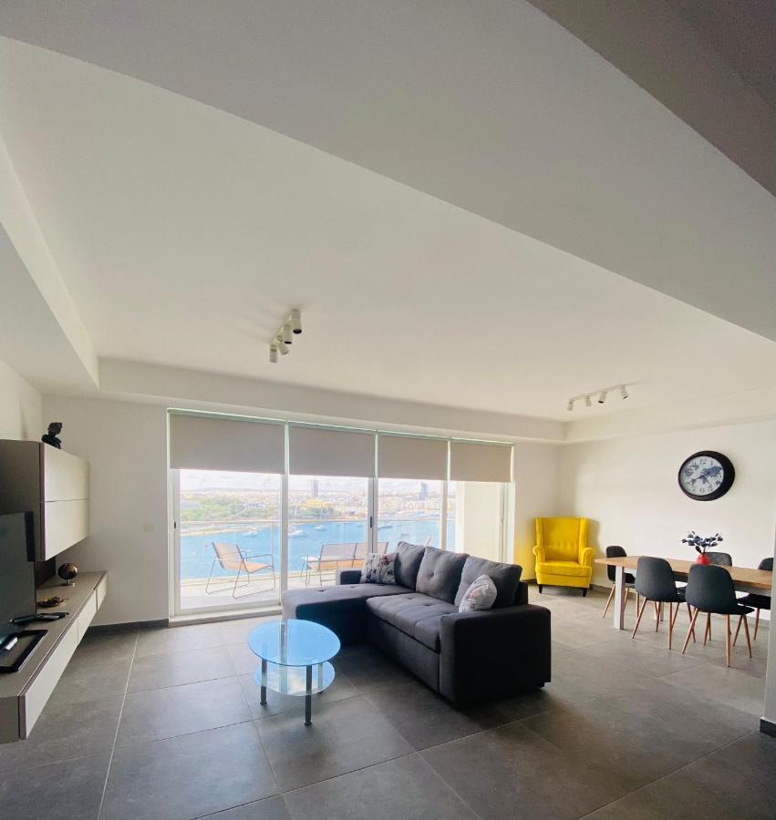 Sliema Seaview Apartment- Valletta Views - Apt 8, 49 Tigne Point Mansions Esterno foto